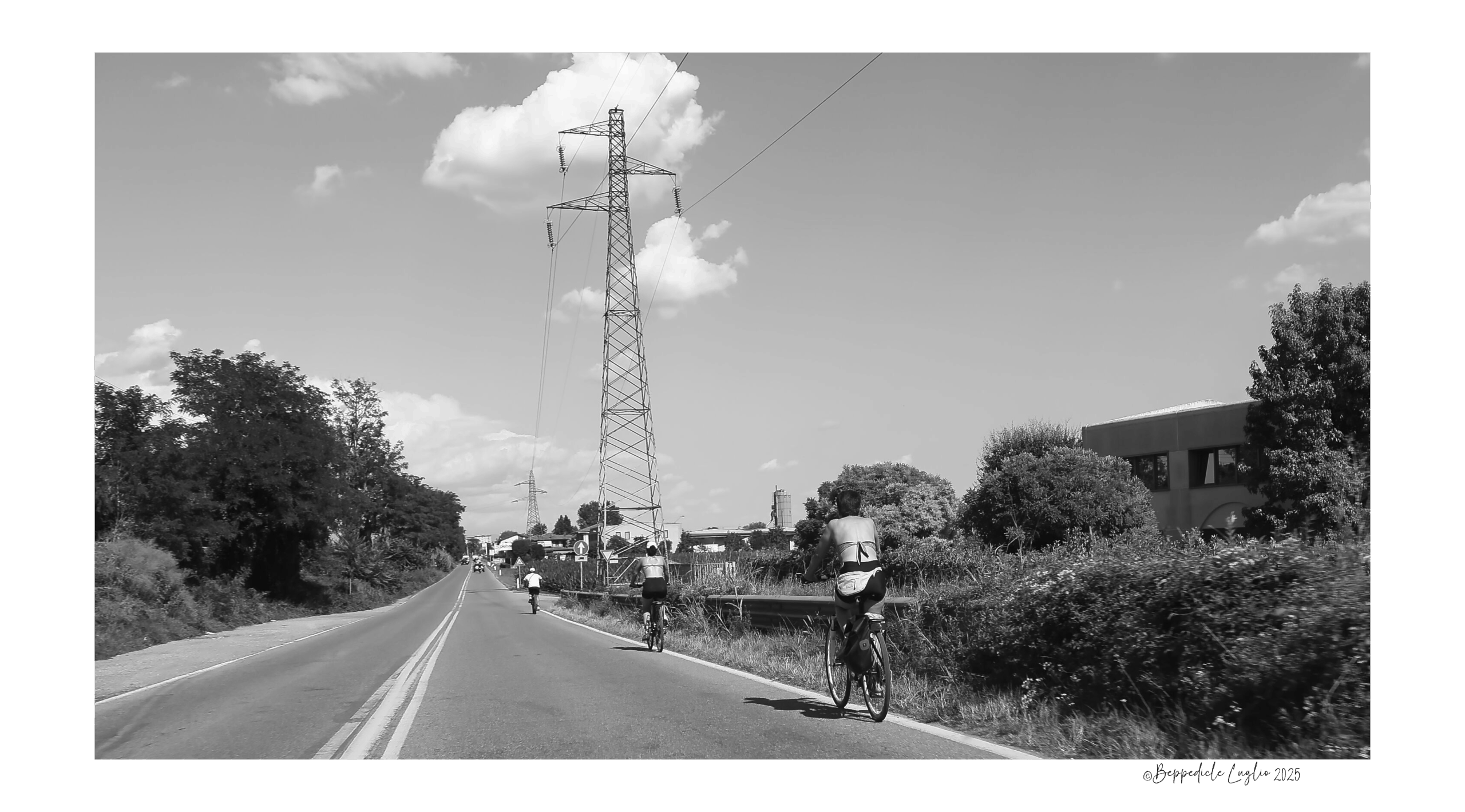 donne in bici 2.pngxx-min donne in bici